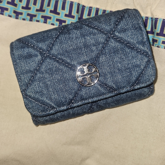 🛑SOLD SOLD SOLD🛑 New Tory Burch WILLA DENIM SMALL SHOULDER BAG DENIM - Picture 10 of 10